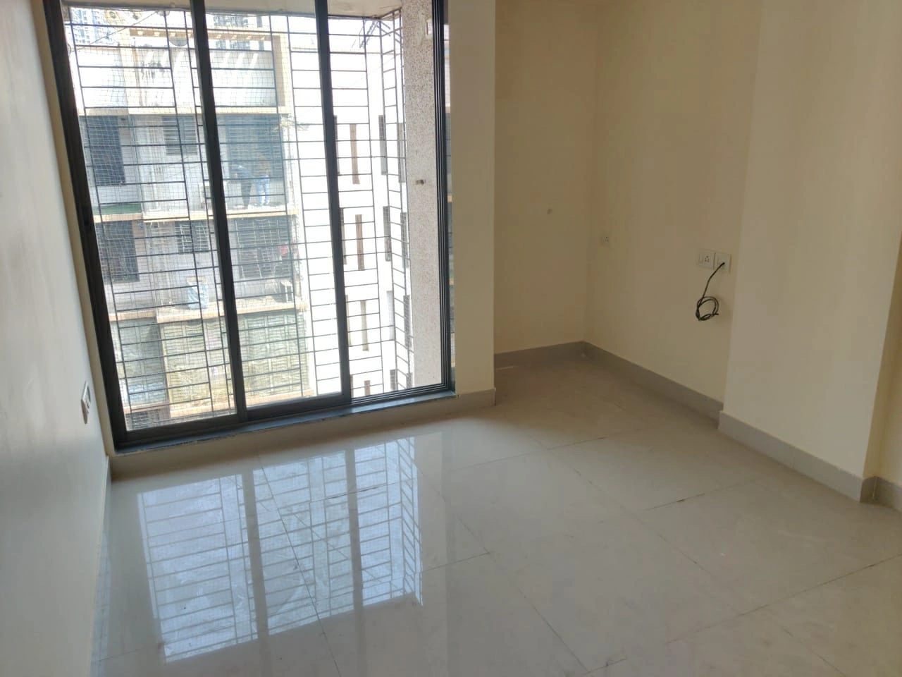 2 BHK Flat for Sale in Sethia green view , Goregaon West